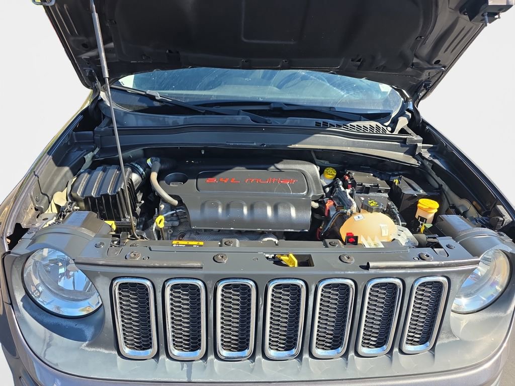 Used 2017 Jeep Renegade Latitude image 23