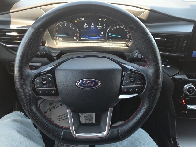 Used 2022 Ford Explorer ST-Line w/ Class IV Trailer Tow Package AWD/4WD image 39