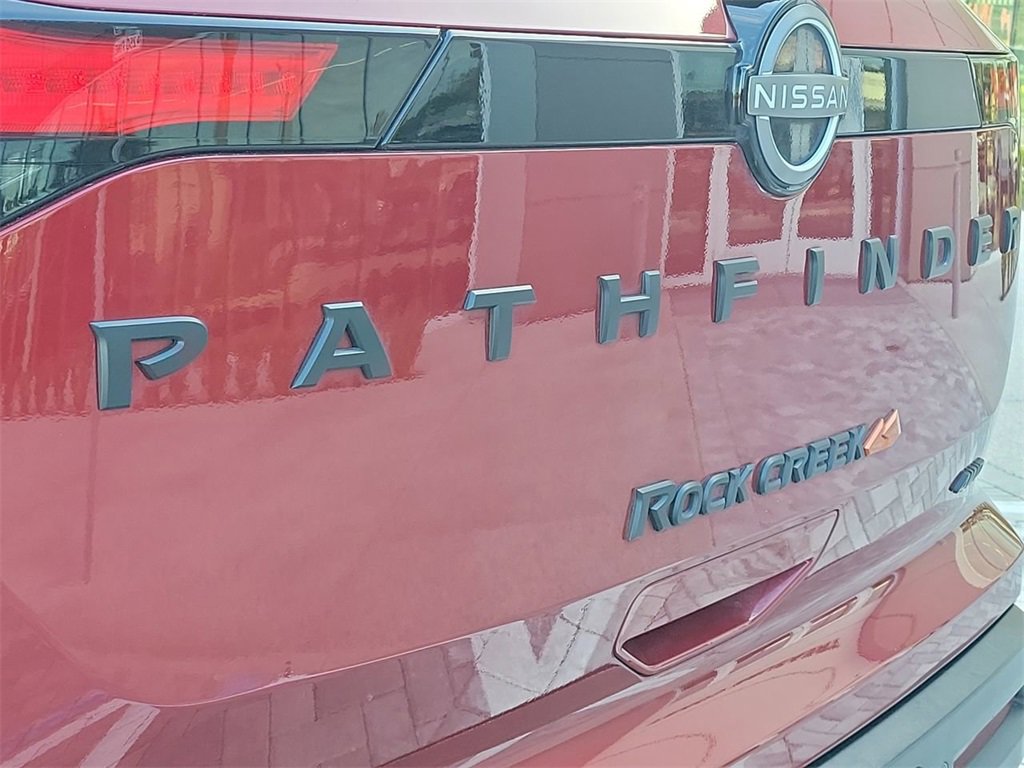 Used 2025 Nissan Pathfinder Rock Creek image 10