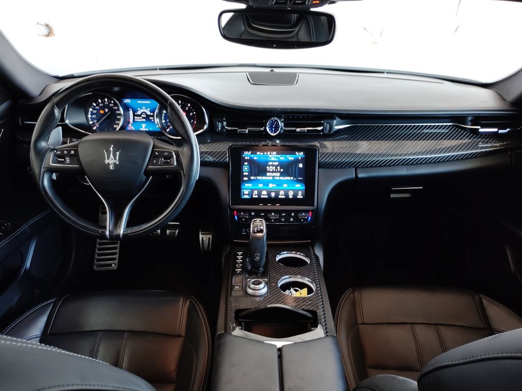 Used 2020 Maserati Quattroporte S GranSport Q4 AWD/4WD image 38