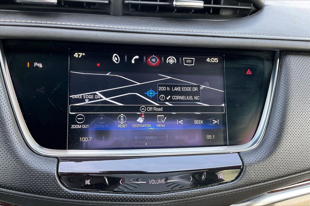 Used 2017 Cadillac XT5 Luxury w/ Driver Awareness Package image 14