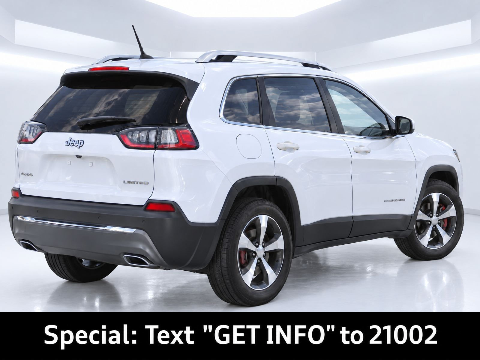 Used 2019 Jeep Cherokee Limited AWD/4WD image 8