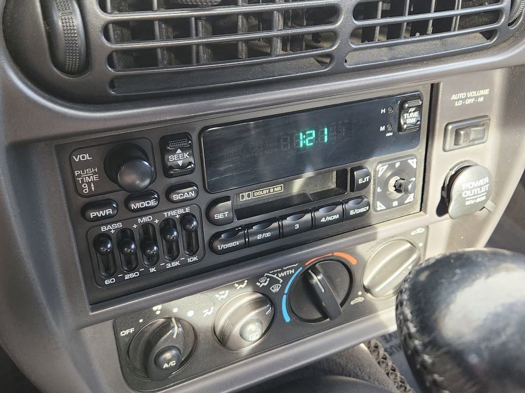 Used 2000 Plymouth Prowler image 8