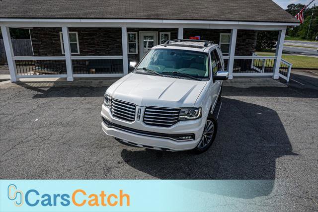 Used 2016 Lincoln Navigator Select image 3