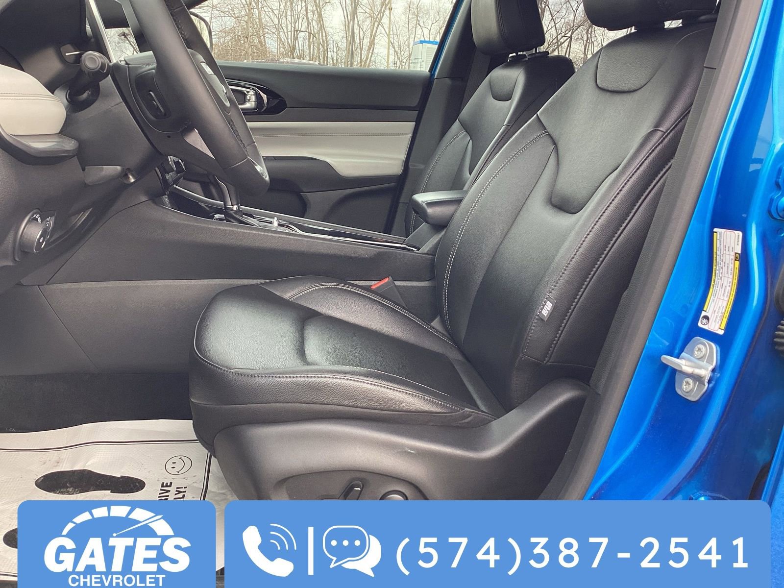 Used 2025 Jeep Compass Limited image 14
