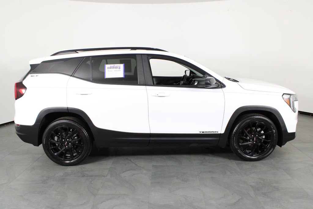Used 2023 GMC Terrain SLE w/ Driver Convenience Package image 13