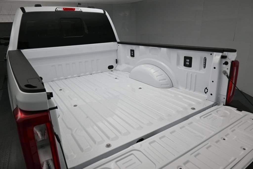 New 2026 Ford F250 XLT w/ FX4 Off-Road Package AWD/4WD image 25