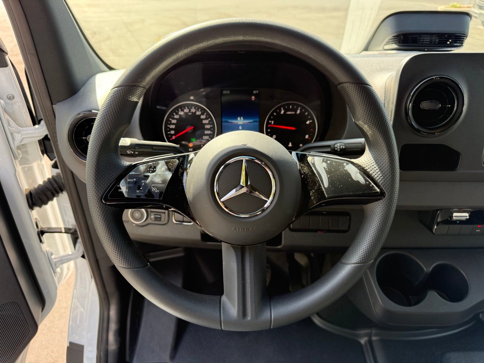 New 2025 Mercedes-Benz Sprinter 2500 image 25
