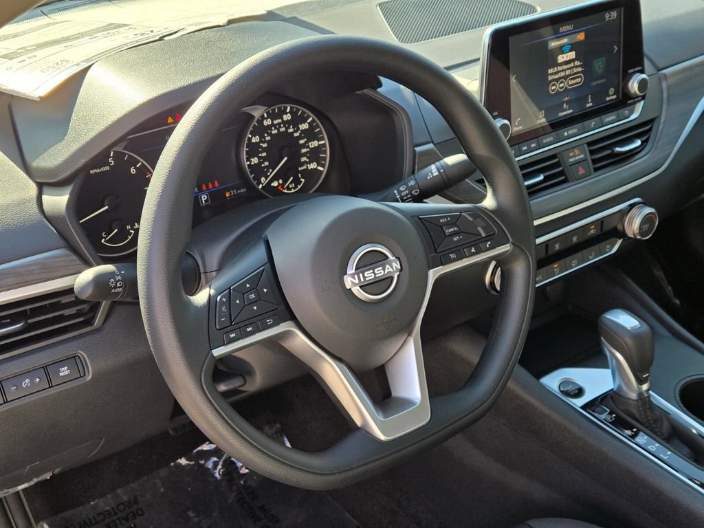 New 2026 Nissan Altima 2.5 SV AWD/4WD image 10