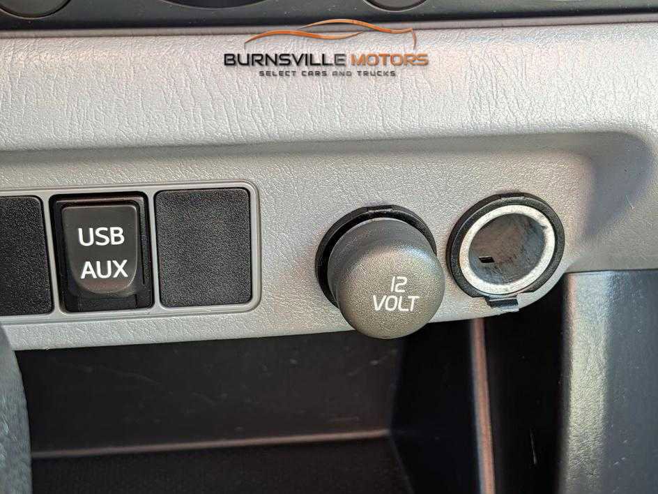 Used 2014 Toyota Tacoma 2WD Regular Cab image 24