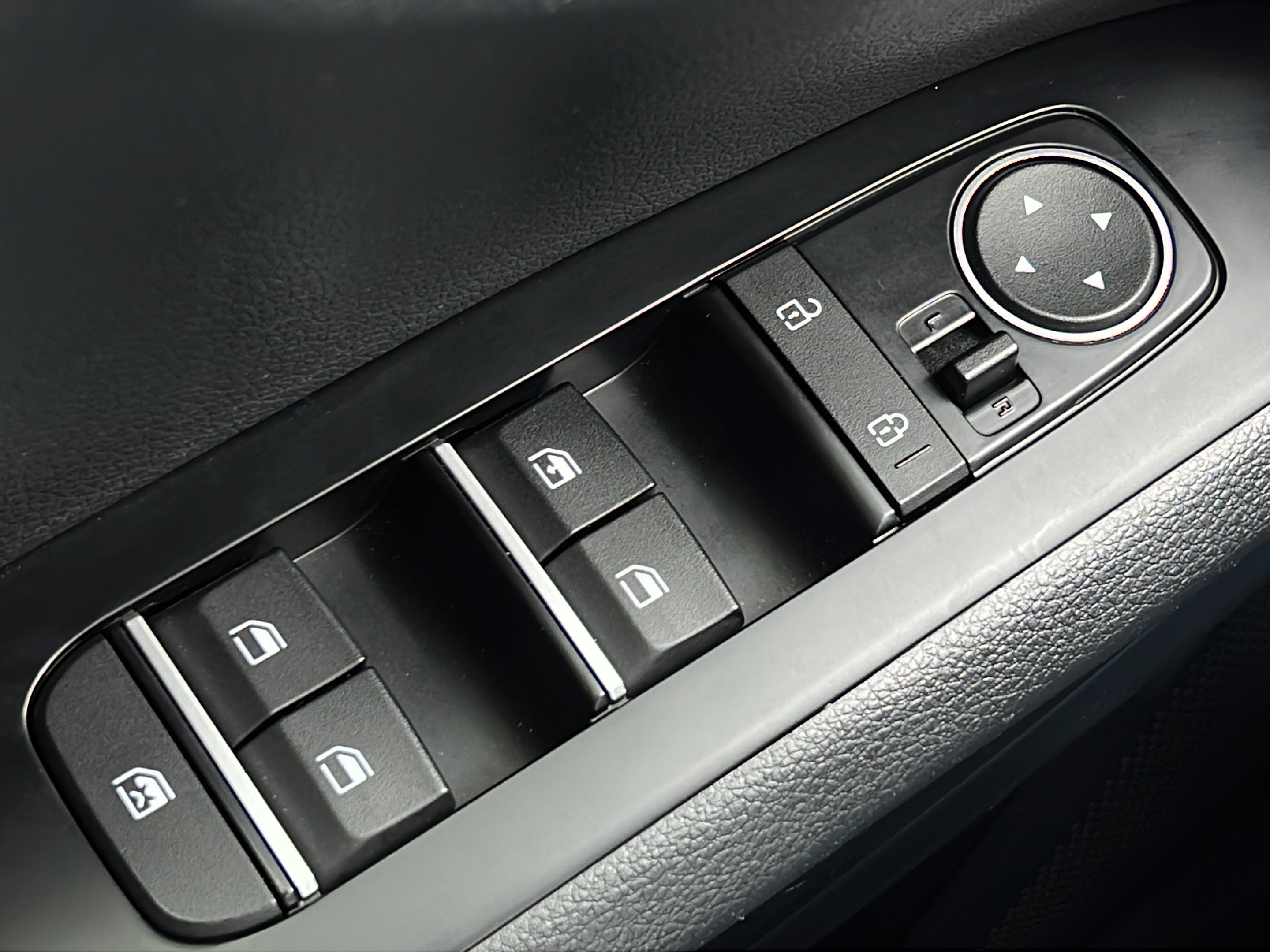 Used 2020 Kia Soul S FWD image 20