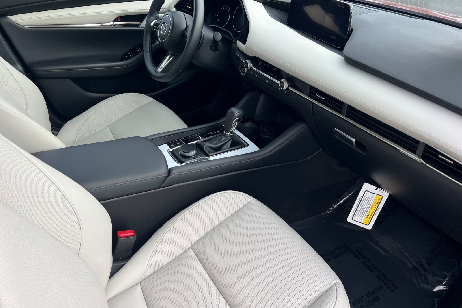 Certified 2025 MAZDA MAZDA3 2.5 Turbo Sedan w/Premium Plus image 14