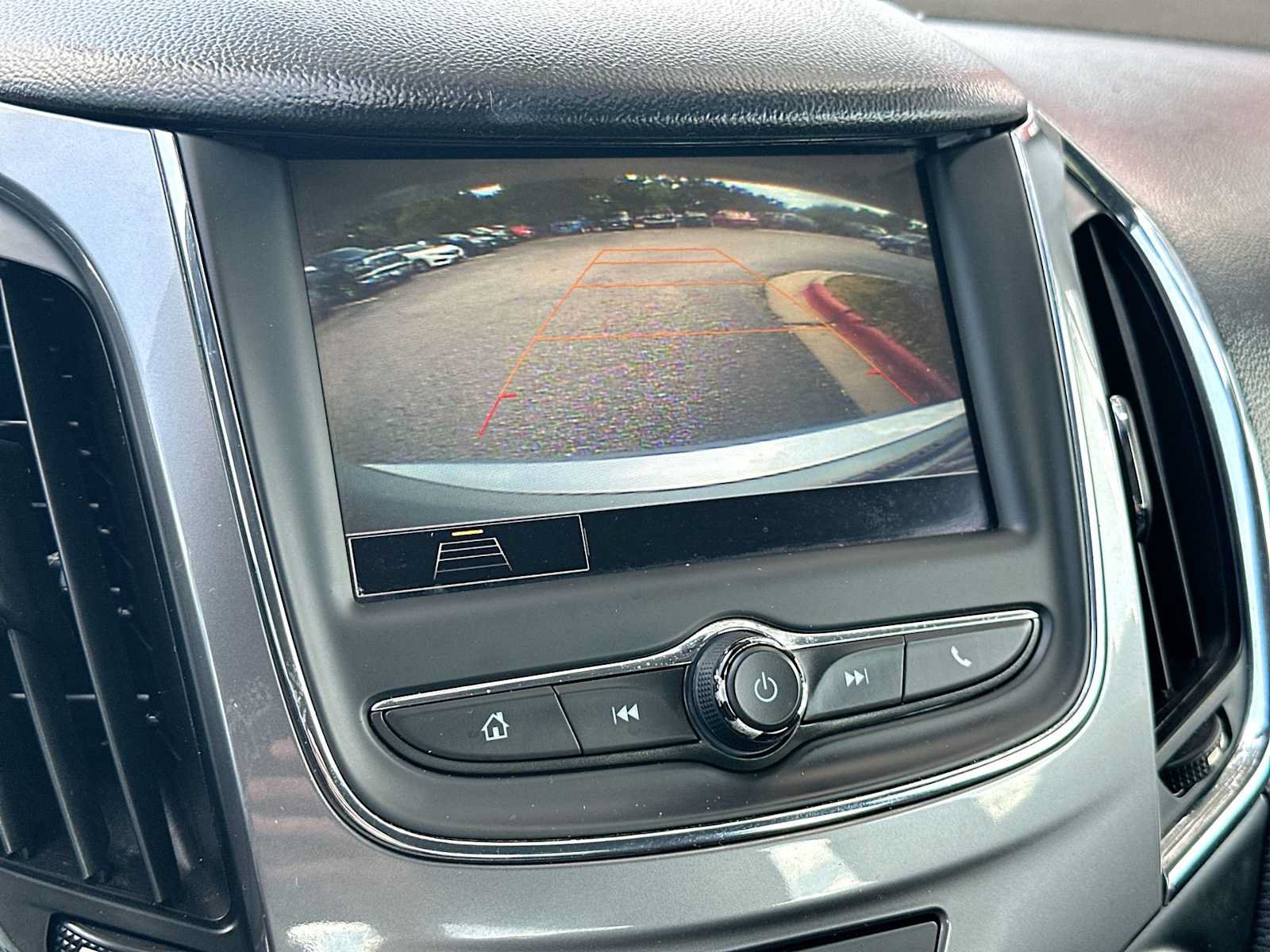 Used 2019 Chevrolet Cruze LS FWD image 20