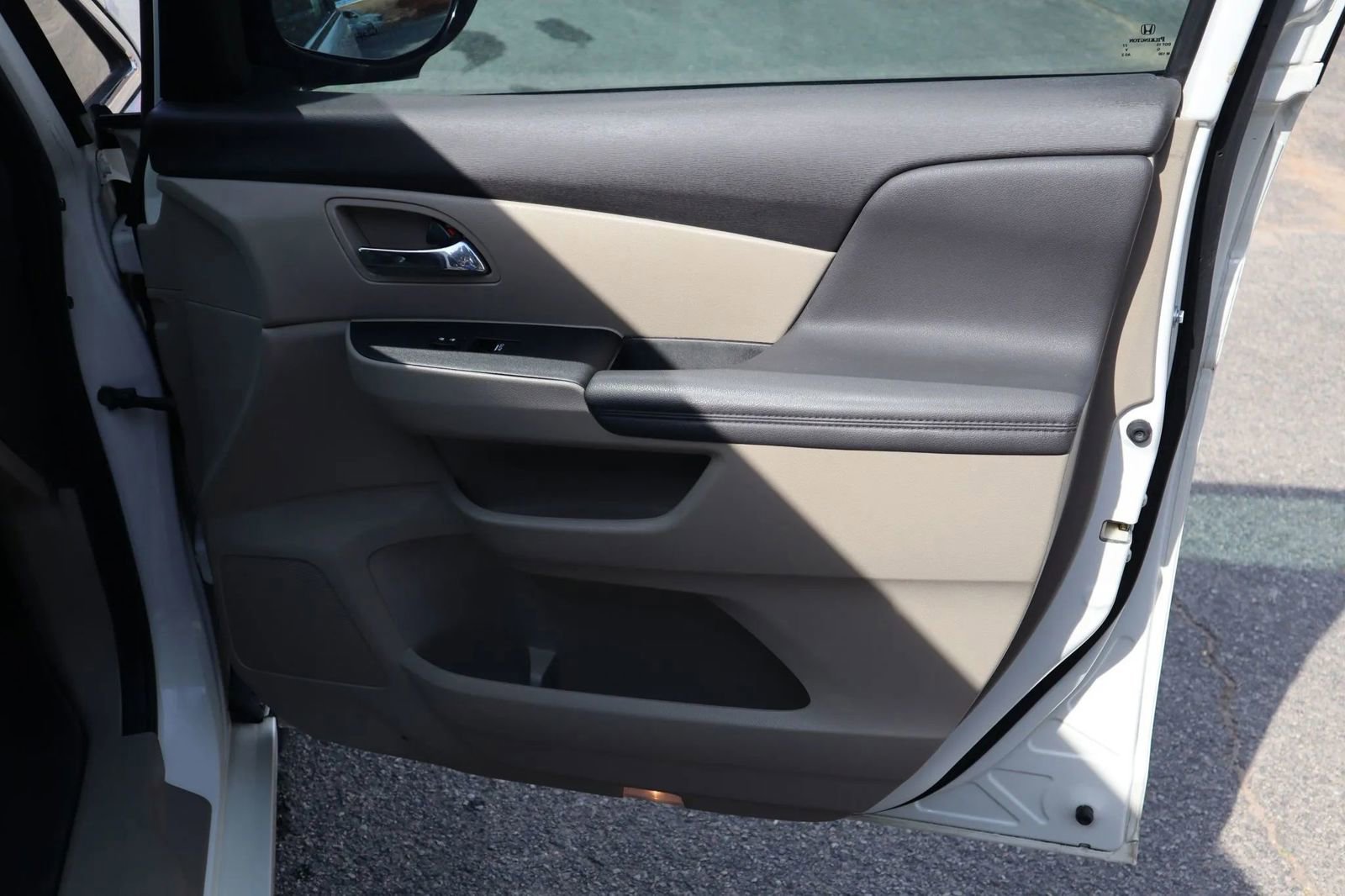 Used 2015 Honda Odyssey Touring image 15