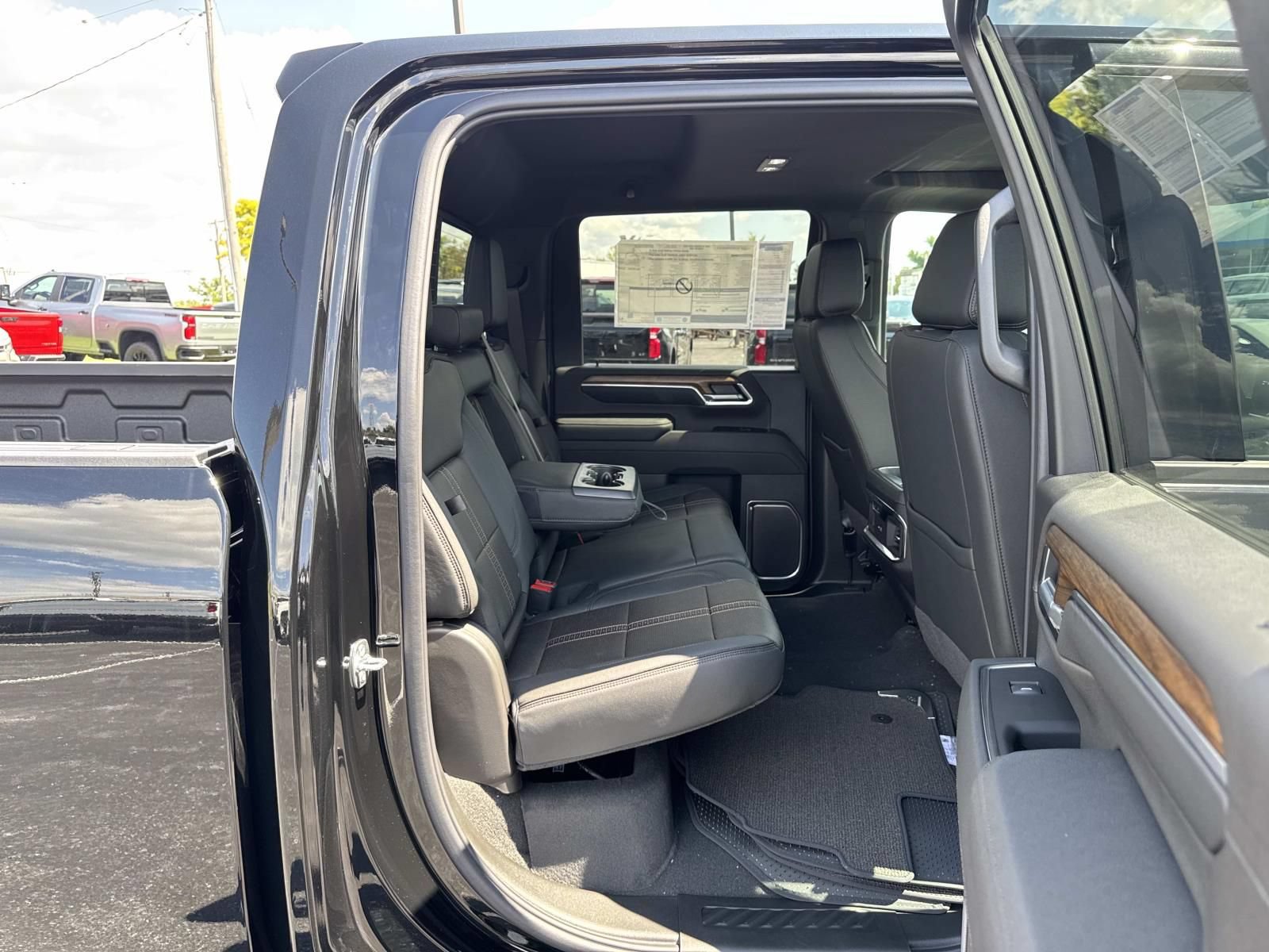 New 2026 Chevrolet Silverado 2500 High Country w/ High Country Premium Package AWD/4WD image 12
