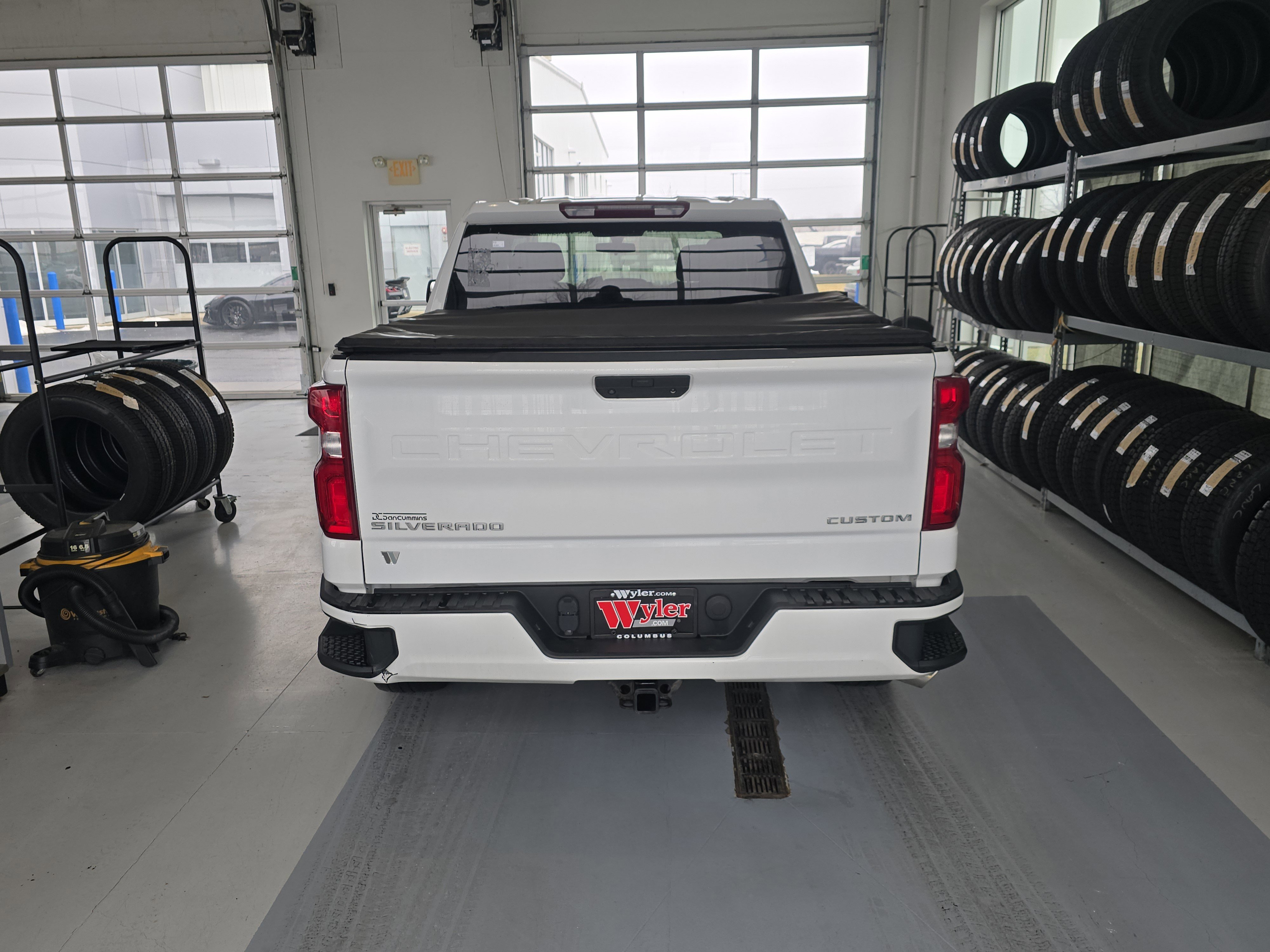 Used 2020 Chevrolet Silverado 1500 Custom w/ Custom Value Package image 5