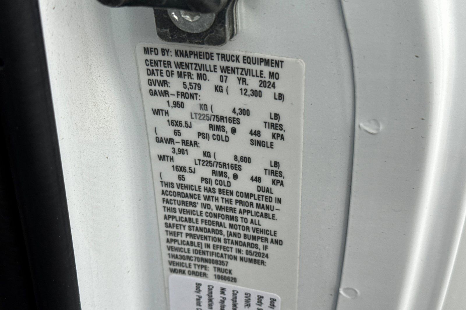 New 2024 Chevrolet Express 3500 w/ Power Convenience Package image 22