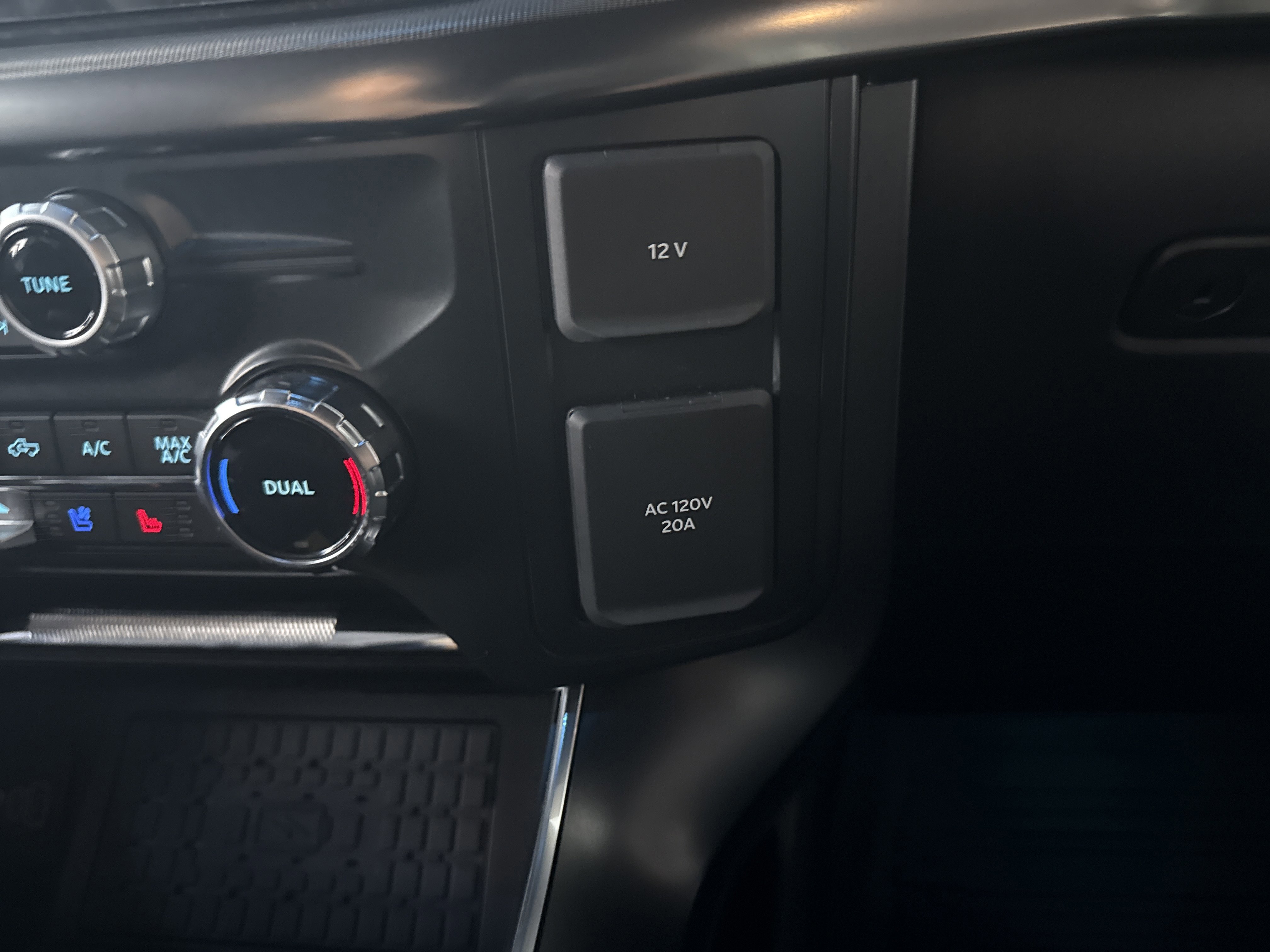 Used 2025 Ford F150 Raptor image 26