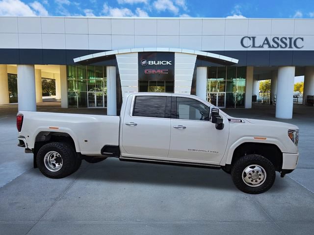 Used 2021 GMC Sierra 3500 Denali w/ Denali Ultimate Package AWD/4WD image 9