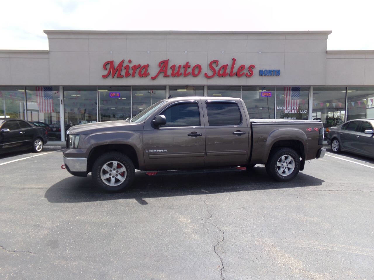 Used 2008 GMC Sierra 1500 SLE w/ Power Pack Plus AWD/4WD image 1