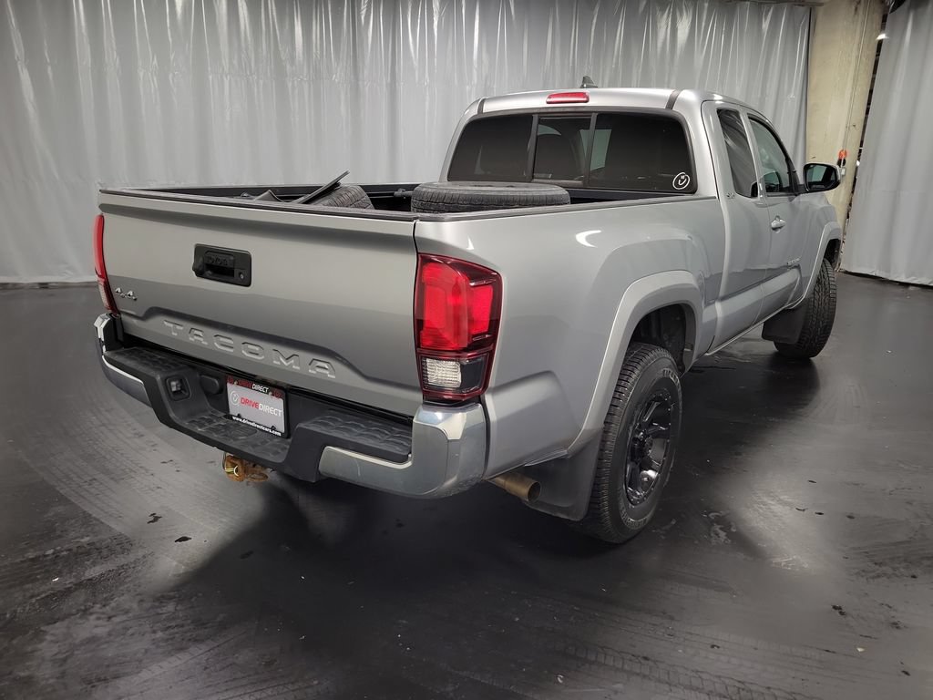 Used 2019 Toyota Tacoma SR5 w/ SR5 Appearance Package (SM) AWD/4WD image 8