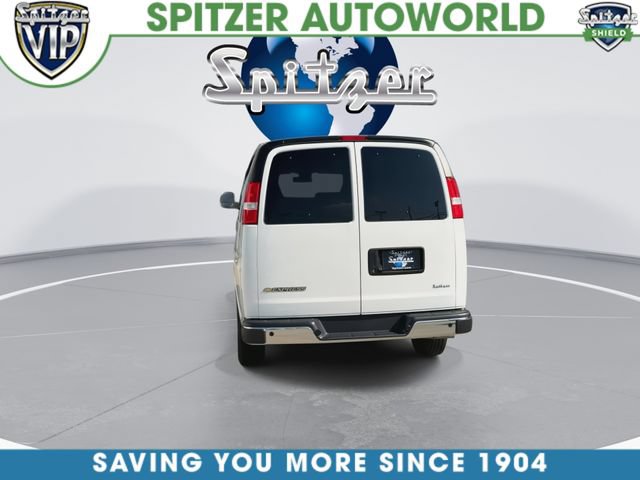 Used 2025 Chevrolet Express 3500 LT w/ LT Preferred Equipment Group RWD image 8