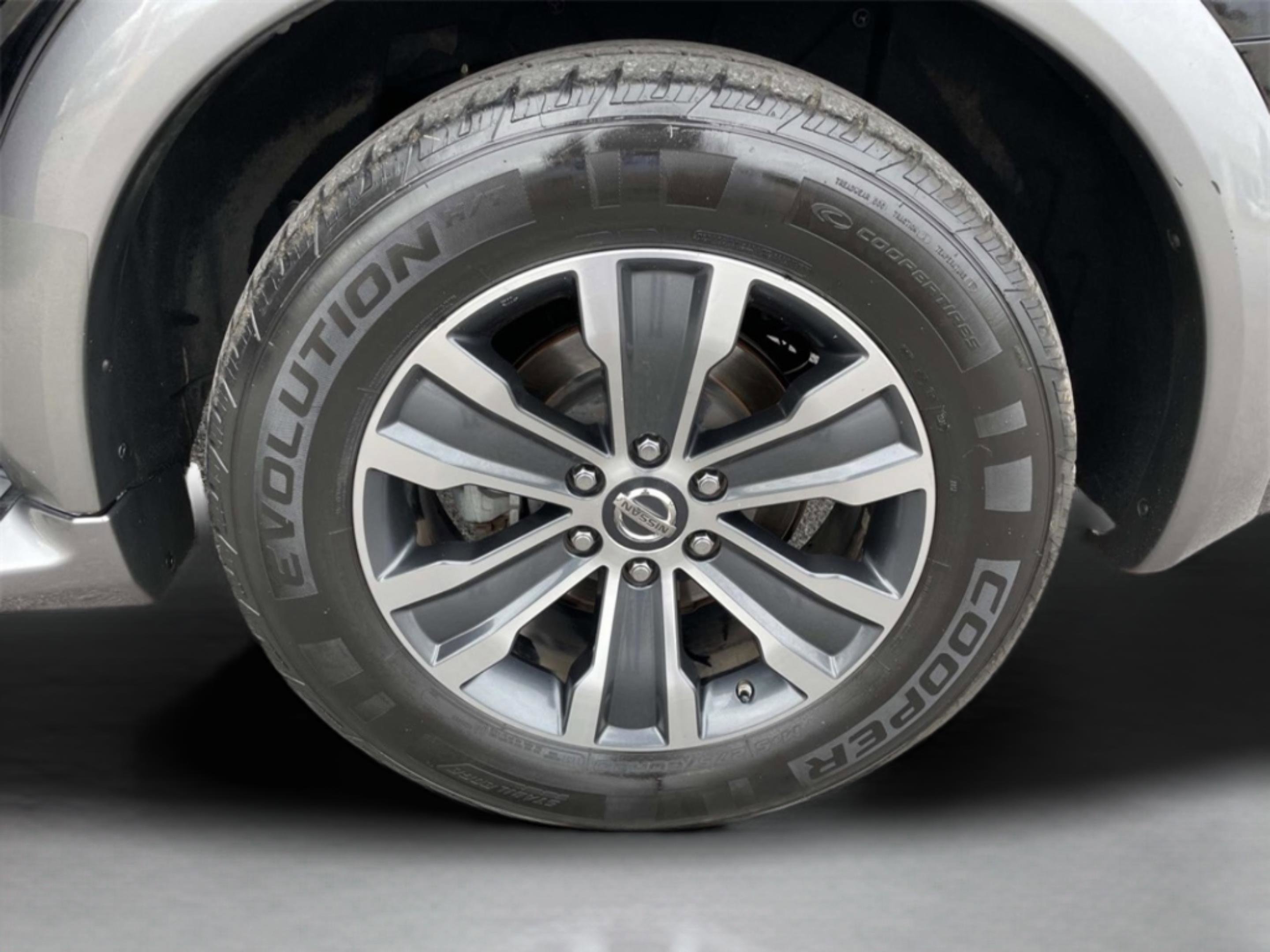 Used 2019 Nissan Armada SL w/ Premium Package image 11