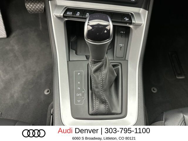 Used 2025 Audi Q3 2.0T Premium w/ Convenience Package AWD/4WD image 19