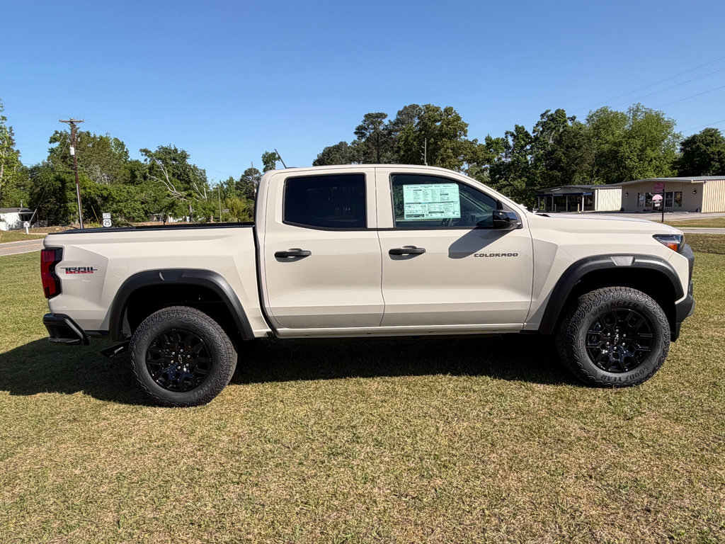 New 2026 Chevrolet Colorado Trail Boss AWD/4WD image 2