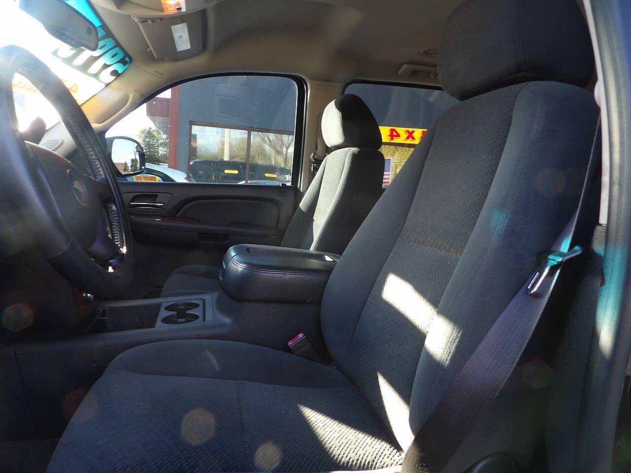 Used 2008 Chevrolet Suburban LT AWD/4WD image 8