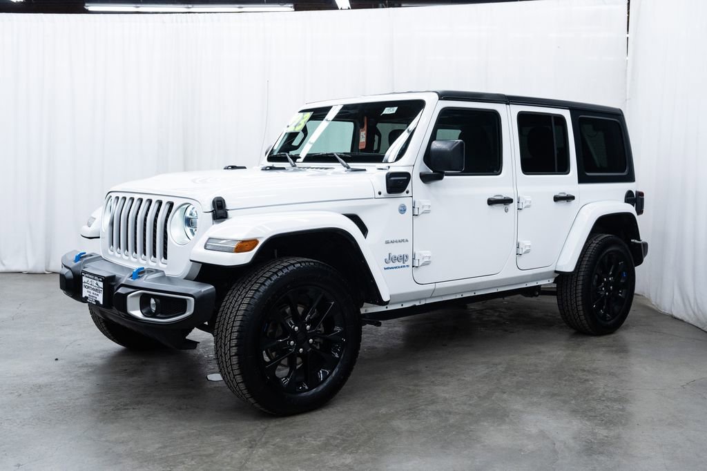 Used 2023 Jeep Wrangler Unlimited Sahara image 3