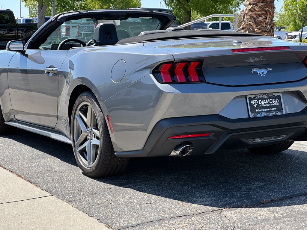 New 2025 Ford Mustang Convertible RWD image 6