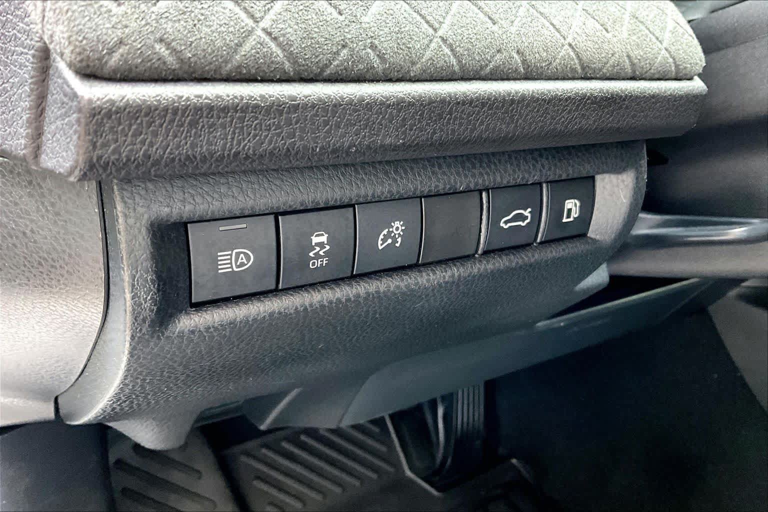 Certified 2025 Toyota Camry XLE w/ Premium Package AWD/4WD image 33