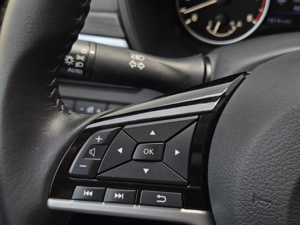 Certified 2024 Nissan Altima 2.5 SV w/ SV Premium Package image 25