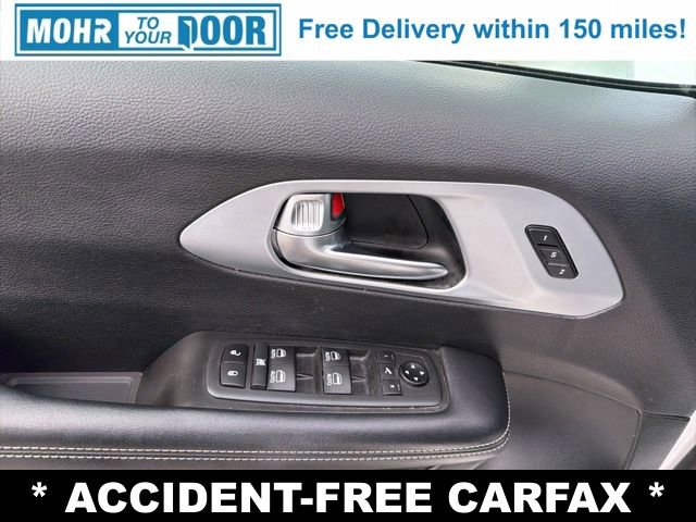 Used 2020 Chrysler Pacifica Limited w/ S Appearance Package image 11