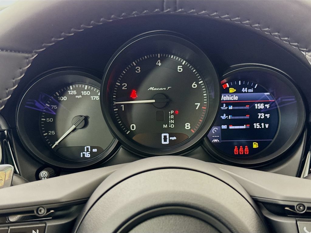 New 2026 Porsche Macan Turbo AWD/4WD image 17
