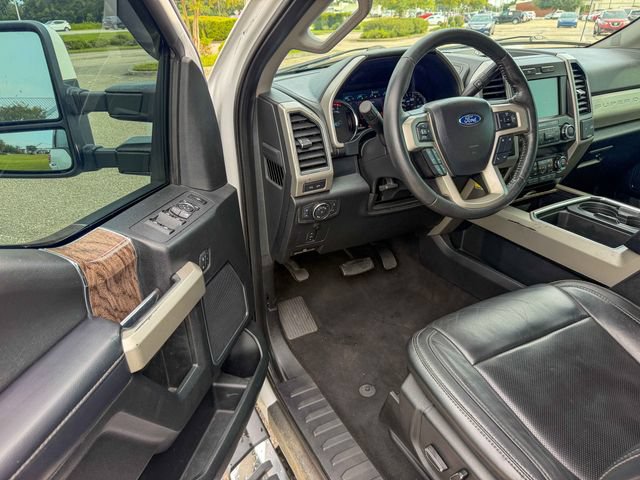 Used 2019 Ford F250 Lariat w/ Lariat Value Package AWD/4WD image 11