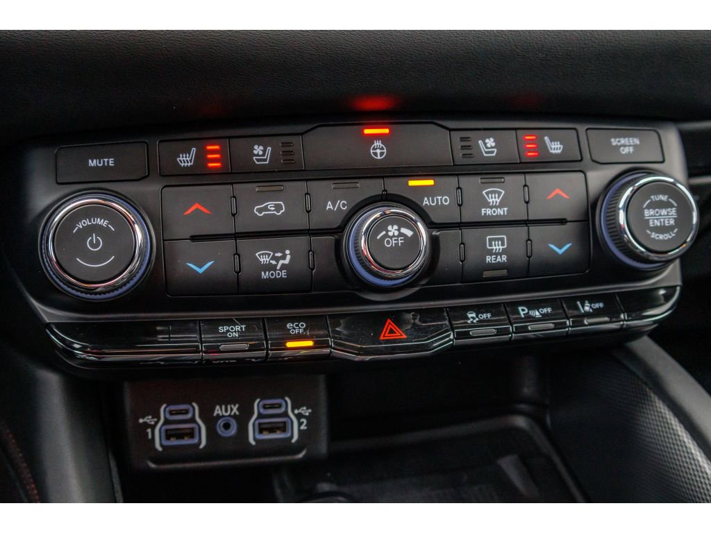 Used 2022 Dodge Durango R/T AWD/4WD image 28