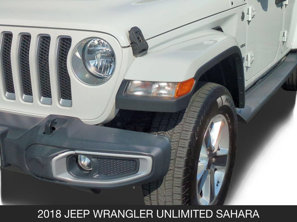 Used 2018 Jeep Wrangler Unlimited Sahara AWD/4WD image 10