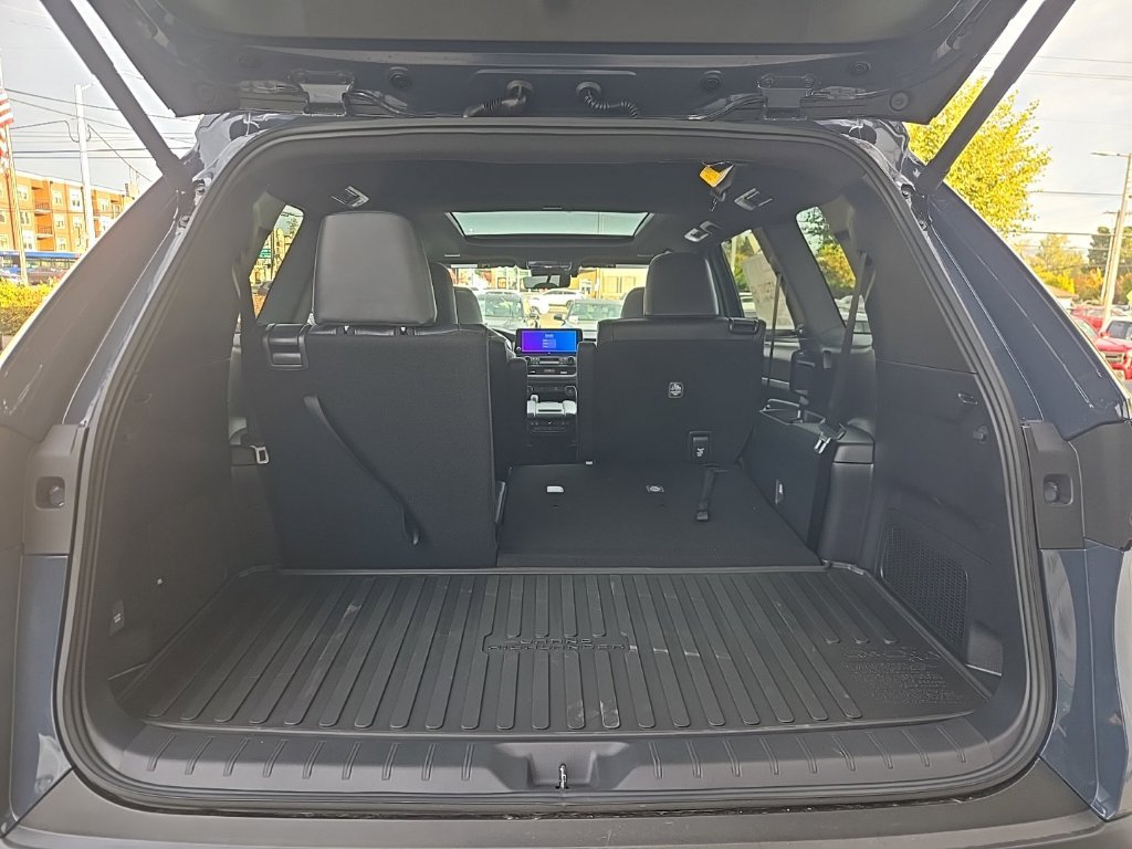 New 2026 Toyota Grand Highlander AWD Hybrid image 28