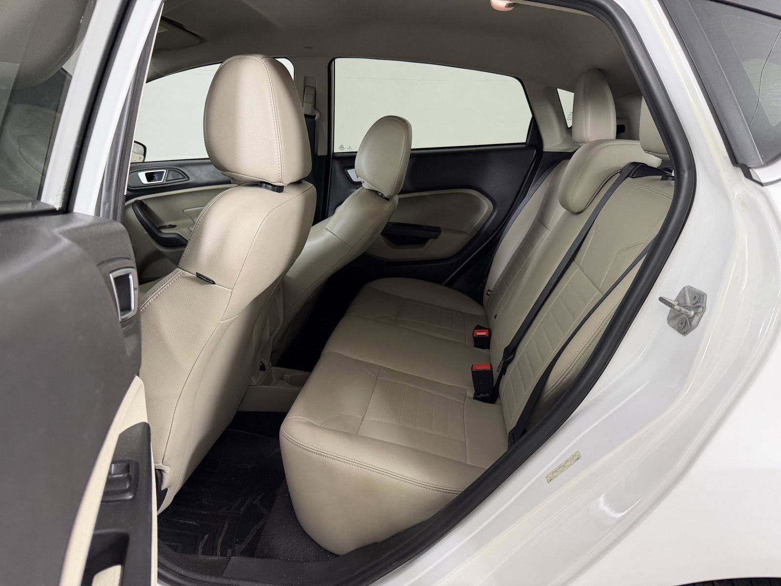 Used 2014 Ford Fiesta Titanium FWD image 16