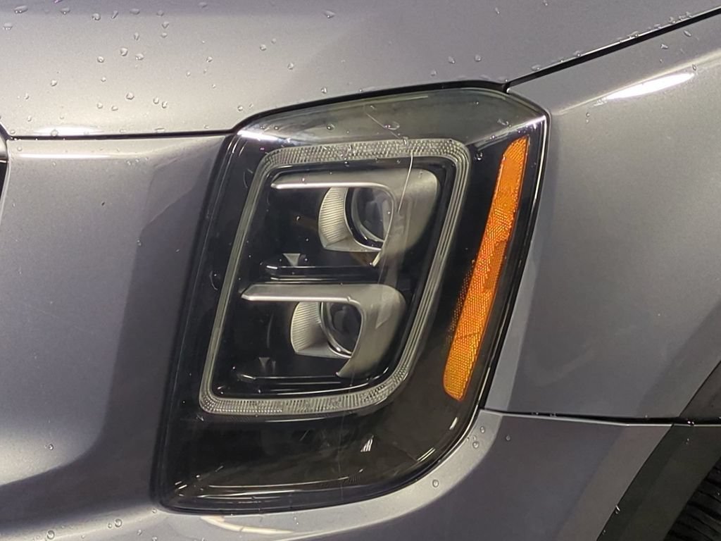 Used 2021 Kia Telluride EX w/ EX Premium Package FWD image 10
