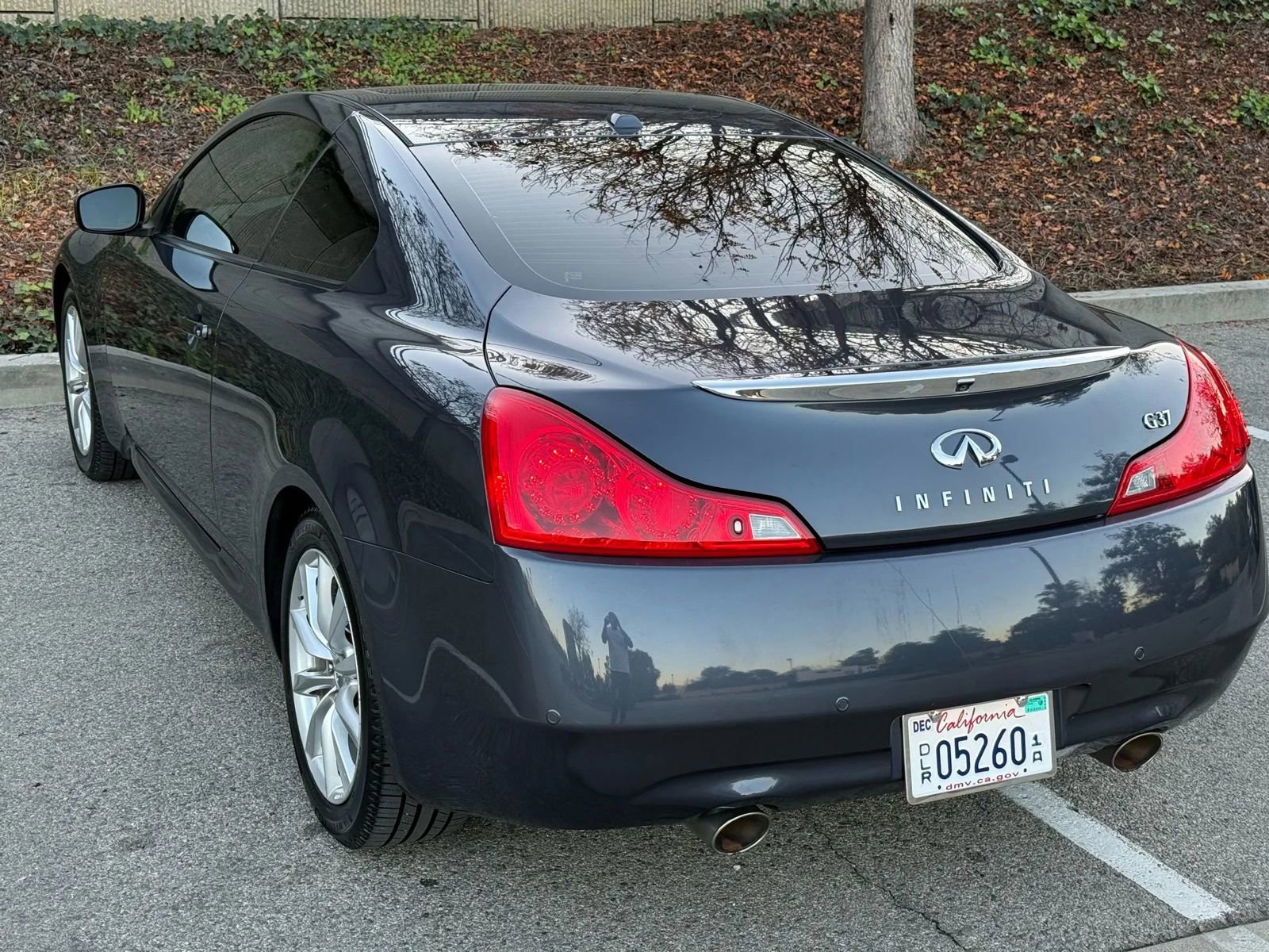 Used 2011 INFINITI G37 Journey w/ Premium Pkg image 18