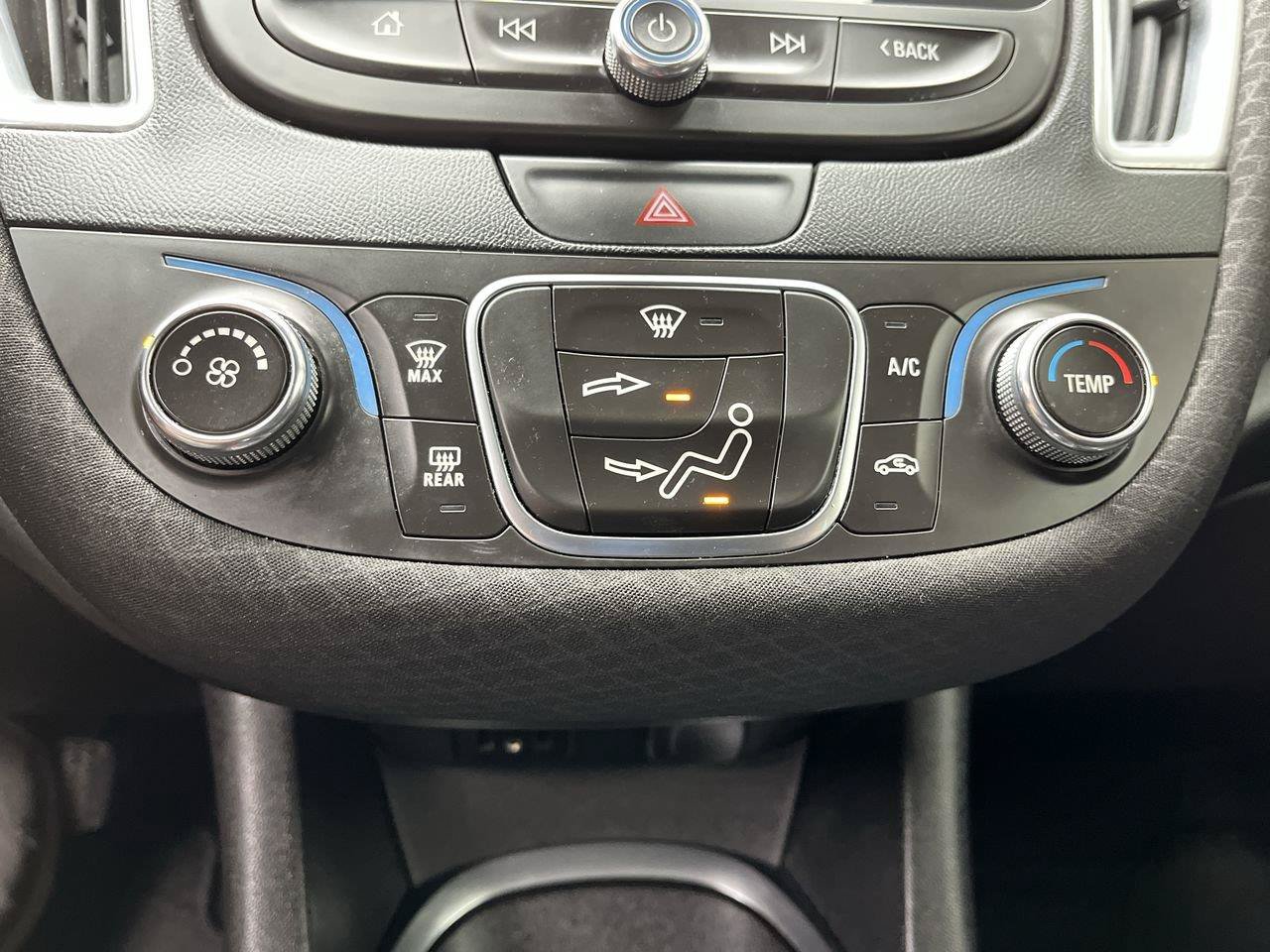 Used 2016 Chevrolet Malibu LT FWD image 20
