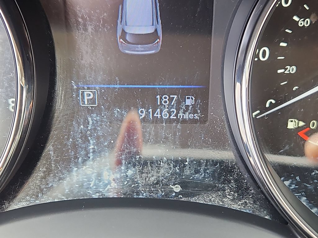Used 2018 Nissan Rogue SV AWD/4WD image 8