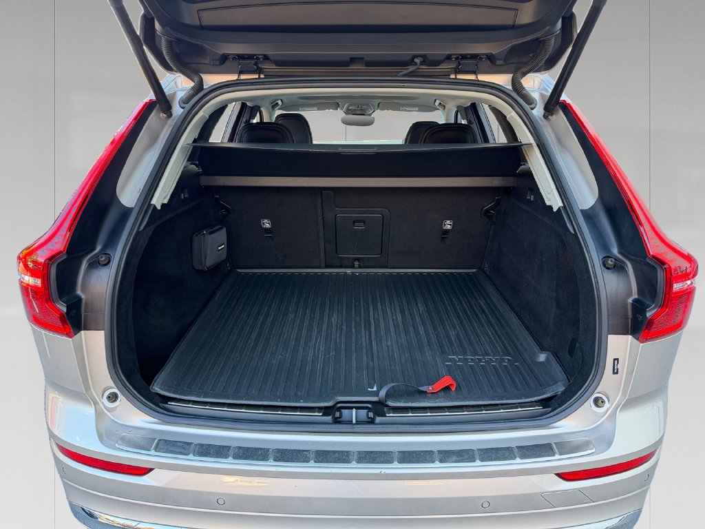 Used 2023 Volvo XC60 B5 Plus w/ Climate Package AWD/4WD image 20