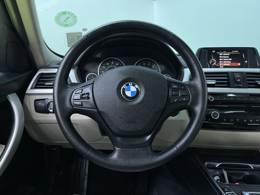 Used 2017 BMW 320i xDrive Sedan image 20
