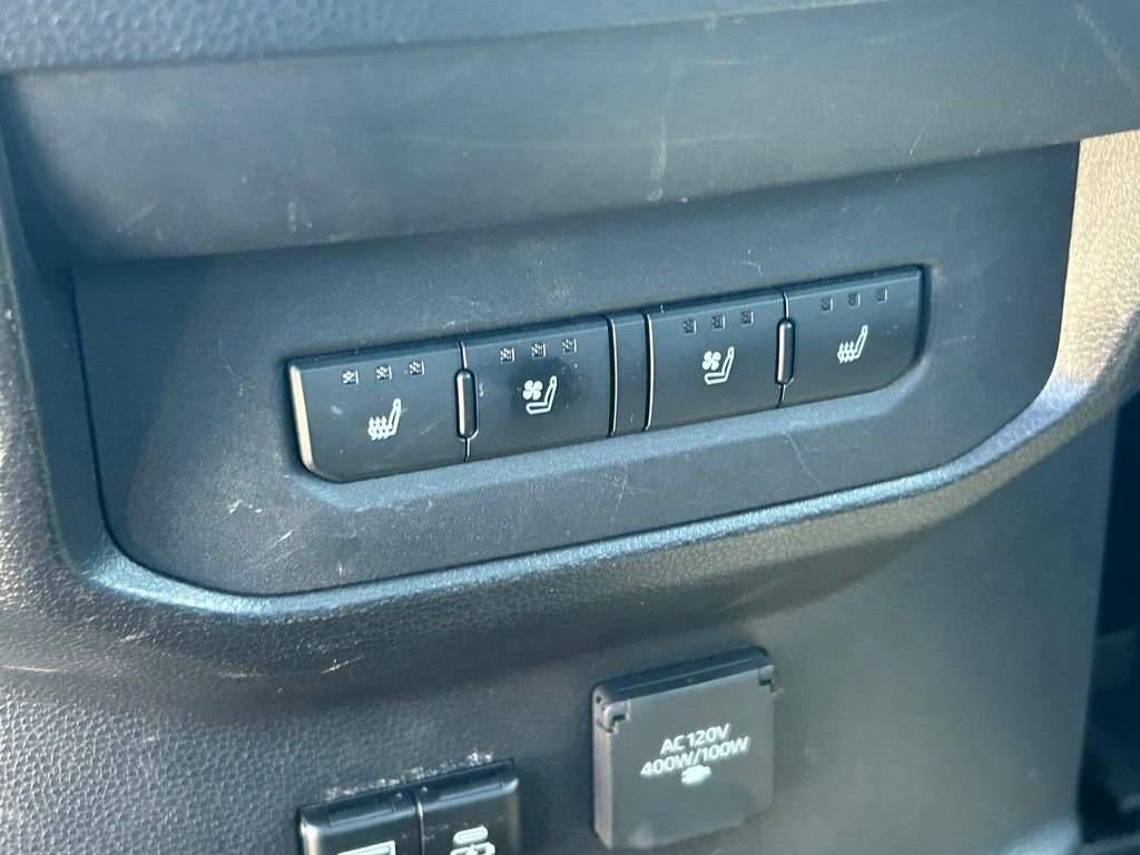 Used 2025 Toyota Tundra Platinum image 24