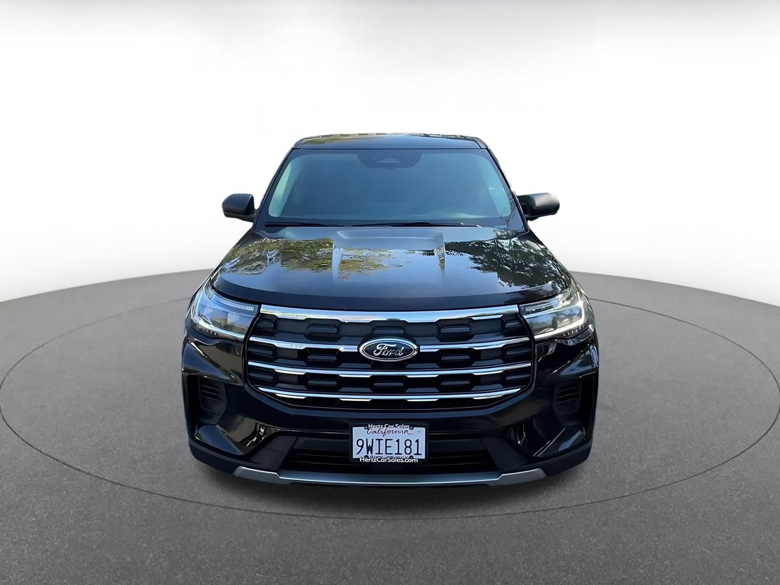 Used 2026 Ford Explorer Active RWD image 4