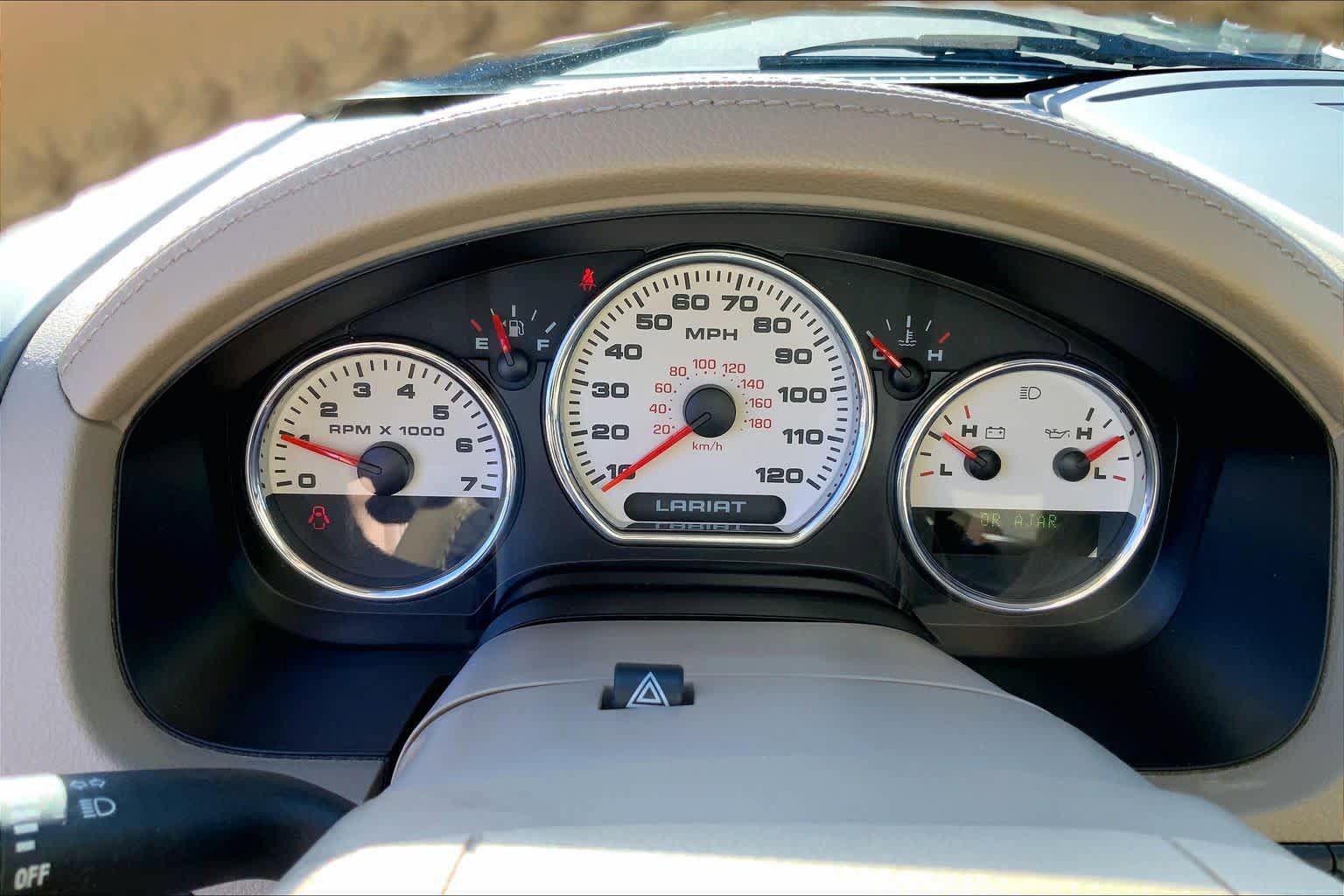 Used 2005 Ford F150 Lariat RWD image 25